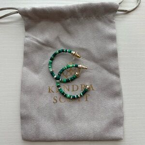 kendra scott green earrings!